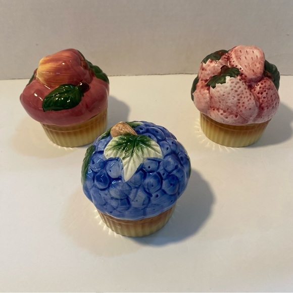 Vintage set of 3 ceramic fruit basket jars - Picture 2 of 9